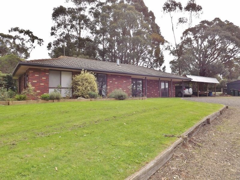 25 Outlook Way, Hernes Oak VIC 3825
