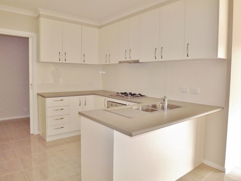 4/23 Central Avenue, Newborough VIC 3825
