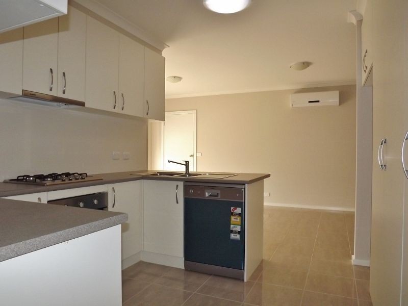 4/23 Central Avenue, Newborough VIC 3825