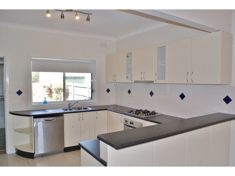 14 Harvey Street, Newborough VIC 3825