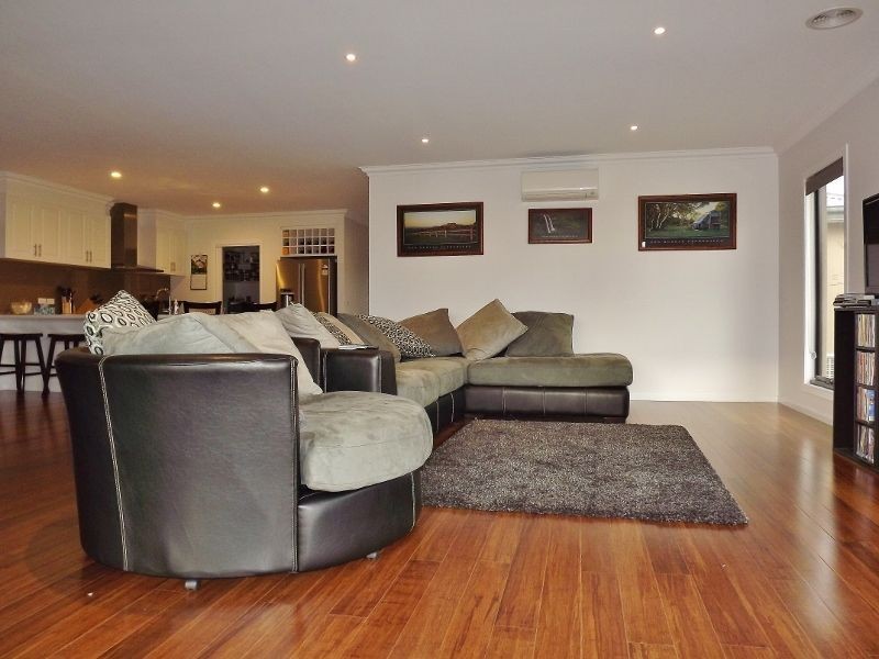 9 Collingwood Drive, Trafalgar VIC 3824