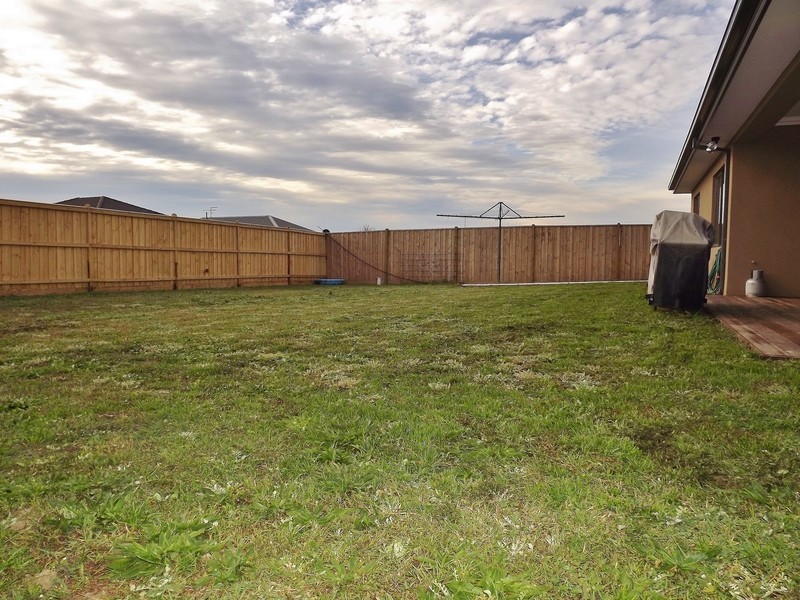 9 Collingwood Drive, Trafalgar VIC 3824