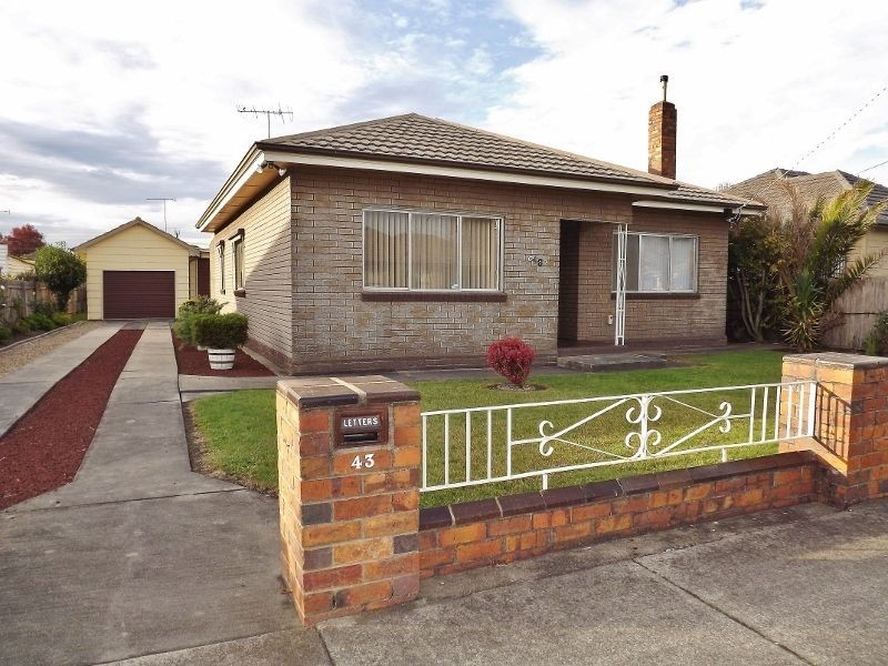 43 Brock Street, Moe VIC 3825