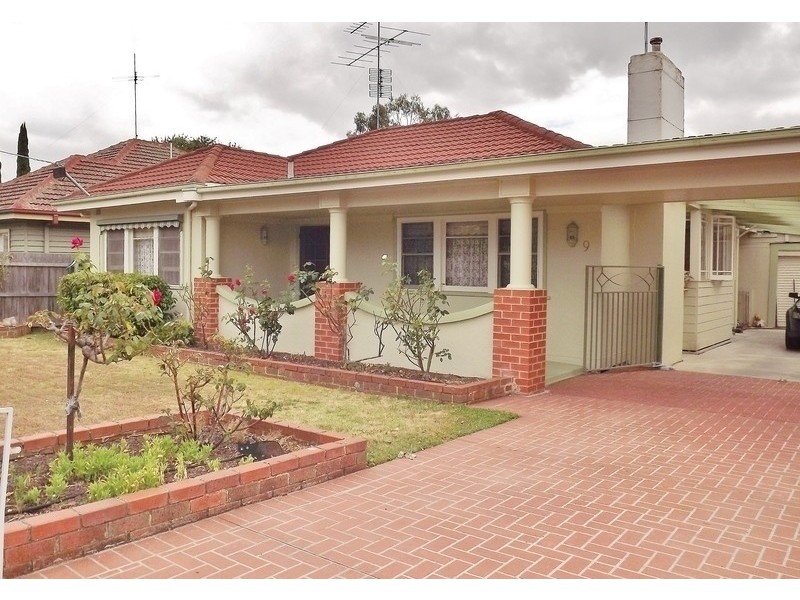 9 Burrage Street, Moe VIC 3825