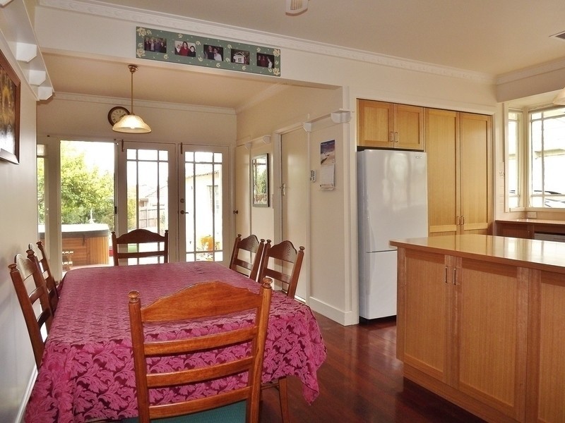 9 Burrage Street, Moe VIC 3825