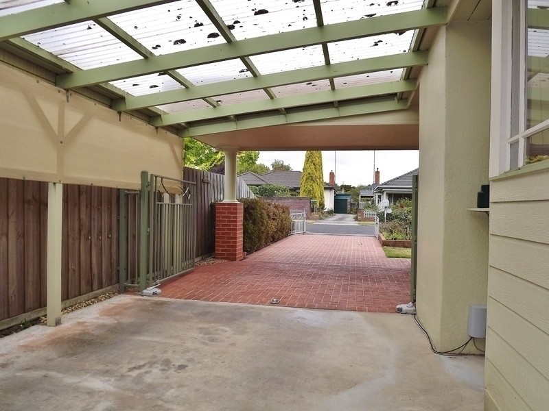 9 Burrage Street, Moe VIC 3825