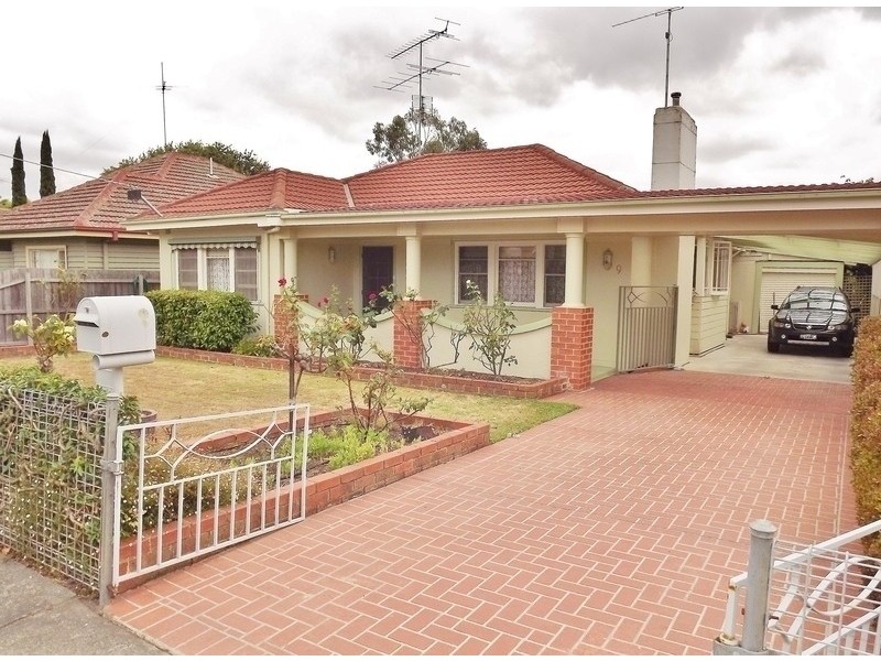 9 Burrage Street, Moe VIC 3825
