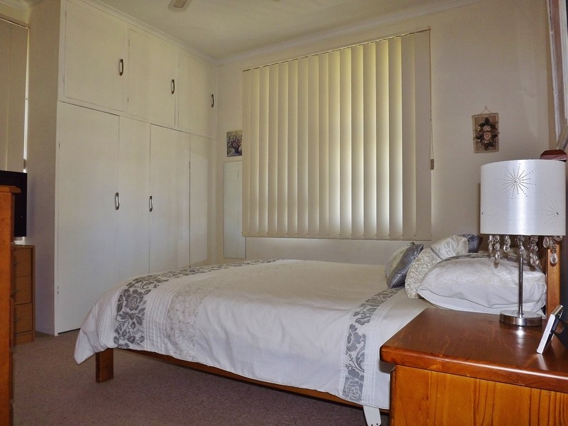 10 Alexander Avenue, Moe VIC 3825