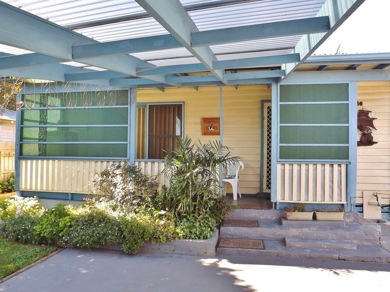 10 Alexander Avenue, Moe VIC 3825