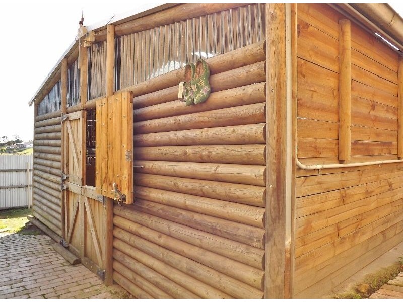 5 Chamberlain Road, Newborough VIC 3825