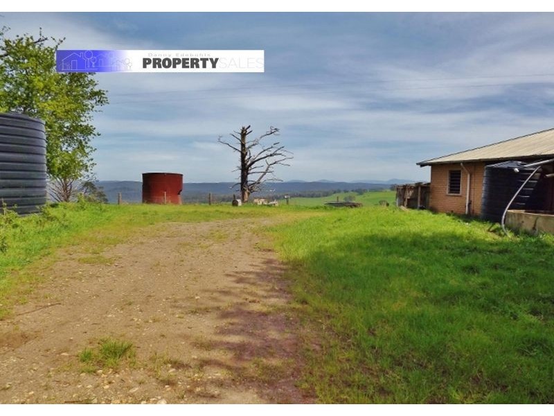 100 Paynters Road, Hill End VIC 3825