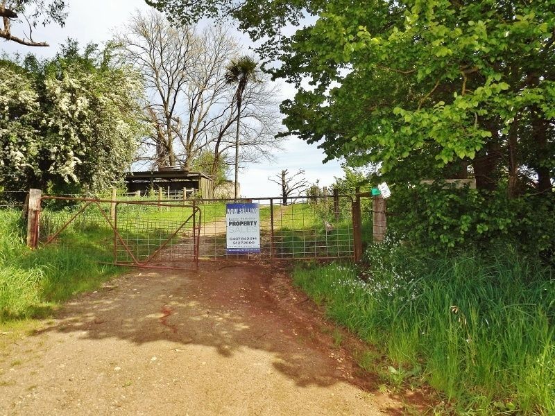 100 Paynters Road, Hill End VIC 3825