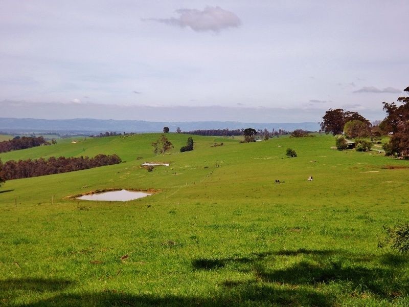 30 Paynters Road, Hill End VIC 3825