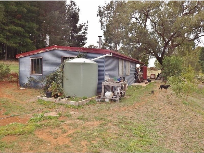 285 Old Walhalla Road, Moondarra VIC 3825