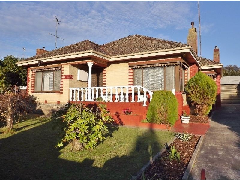 64A Chamberlain Road, Newborough VIC 3825