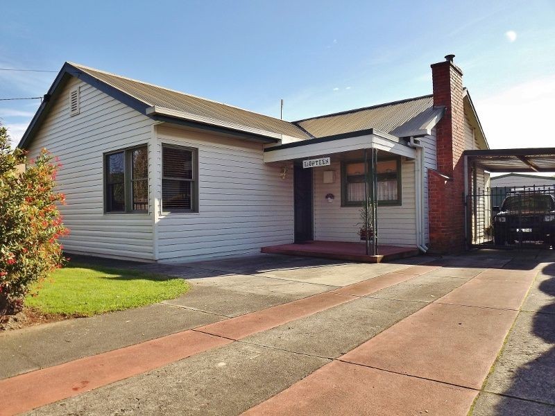 18 Vale Street, Moe VIC 3825