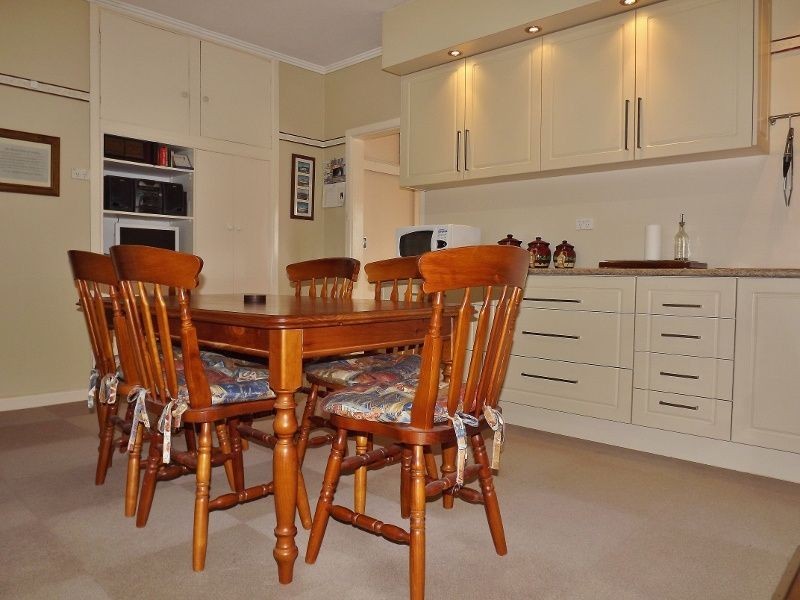 18 Vale Street, Moe VIC 3825