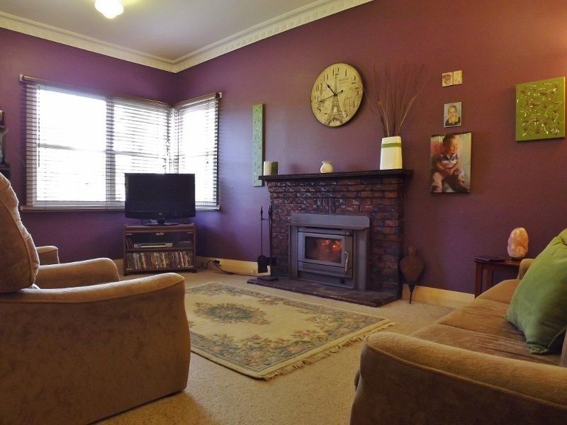 18 Vale Street, Moe VIC 3825