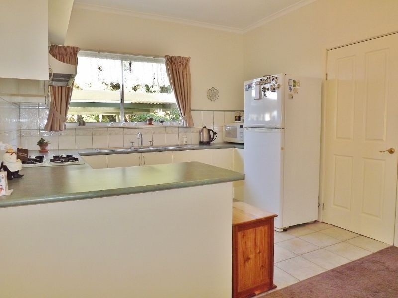 4 Sasse Court, Moe VIC 3825