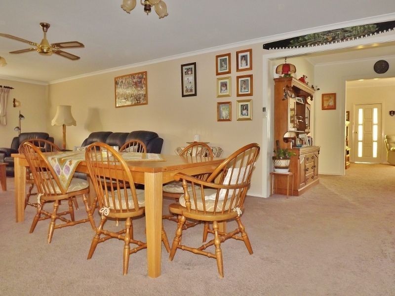 4 Sasse Court, Moe VIC 3825