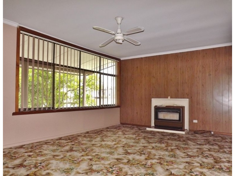 12 Boolarra Avenue, Newborough VIC 3825