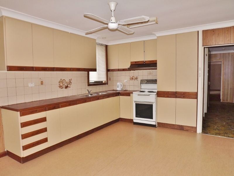 12 Boolarra Avenue, Newborough VIC 3825