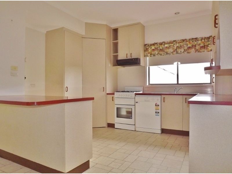 12 Scott Avenue, Moe VIC 3825