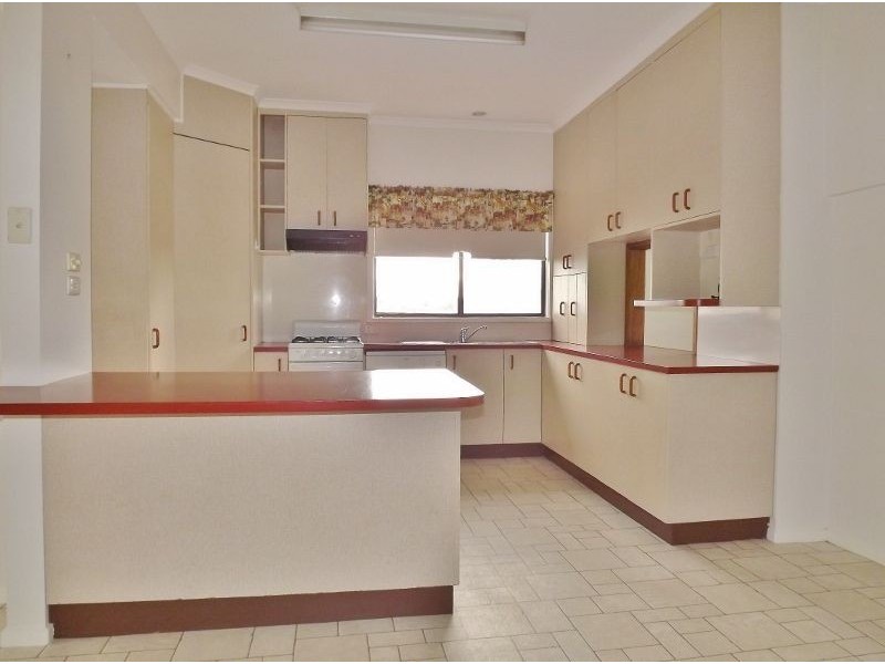 12 Scott Avenue, Moe VIC 3825