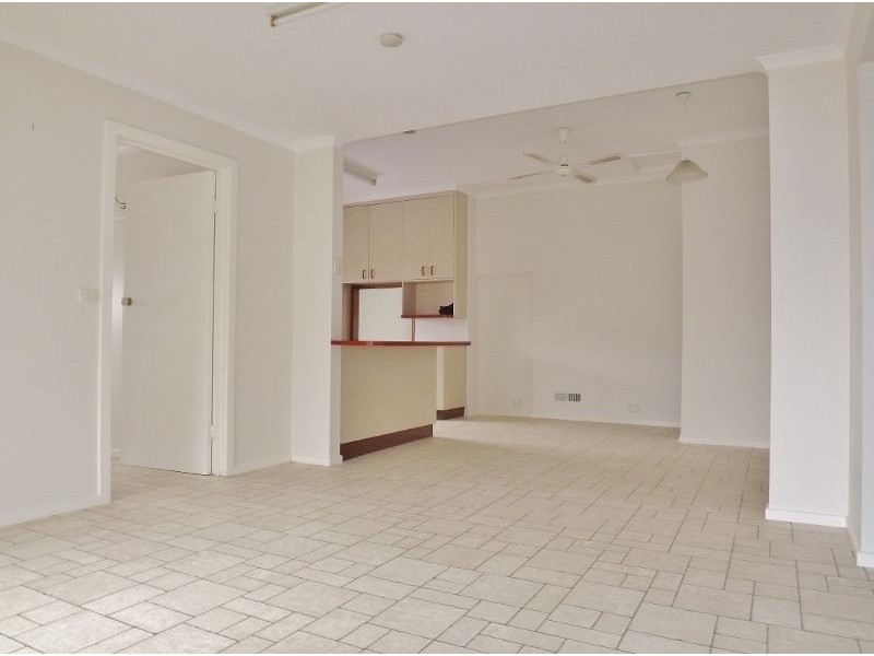 12 Scott Avenue, Moe VIC 3825