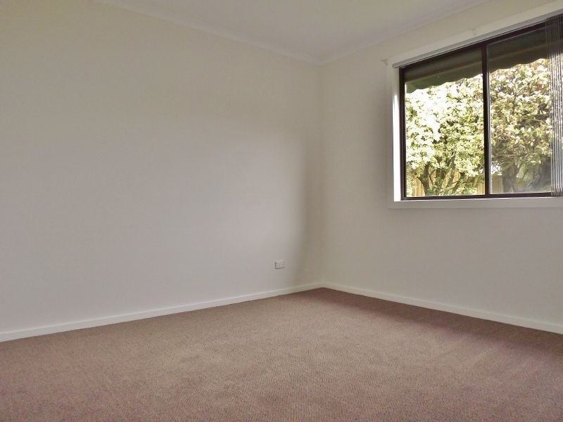 12 Scott Avenue, Moe VIC 3825