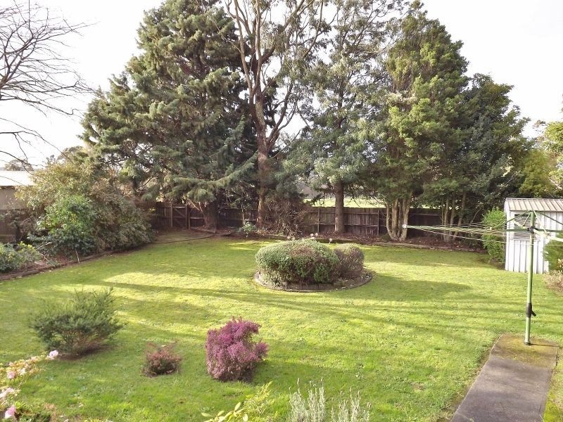 12 Avon Court, Newborough VIC 3825