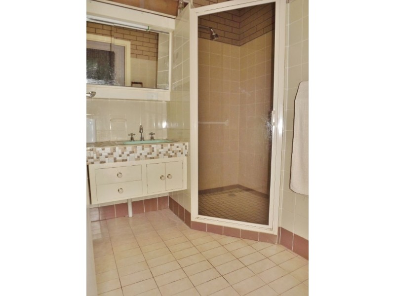 11-13 March Street, Newborough VIC 3825