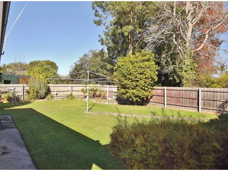 12 Murray Road, Newborough VIC 3825