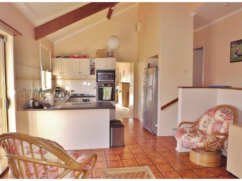 5 Smallburn Avenue, Newborough VIC 3825