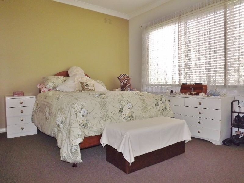 9 Leith Street, Newborough VIC 3825