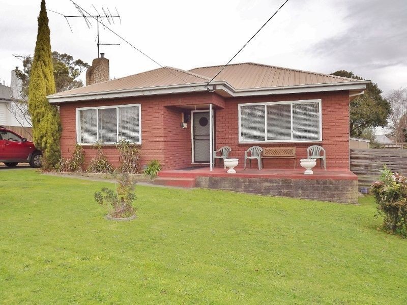 9 Leith Street, Newborough VIC 3825