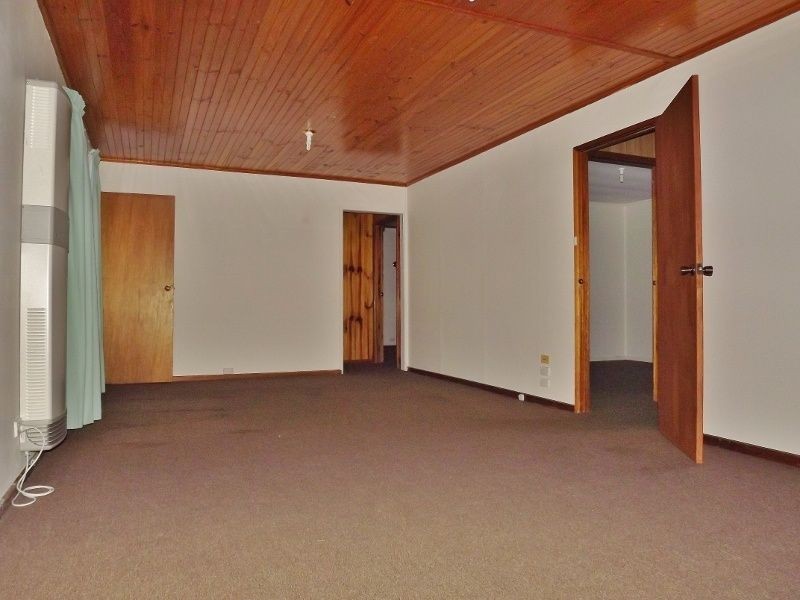 6 Malnham Crescent, Newborough VIC 3825