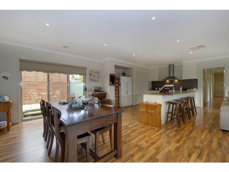 51 Sweetwater Place, Moe VIC 3825