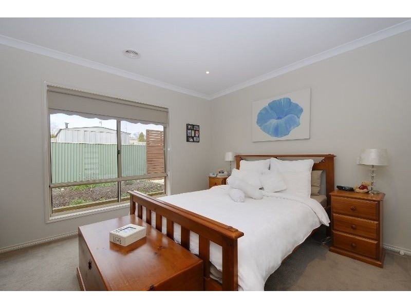 51 Sweetwater Place, Moe VIC 3825