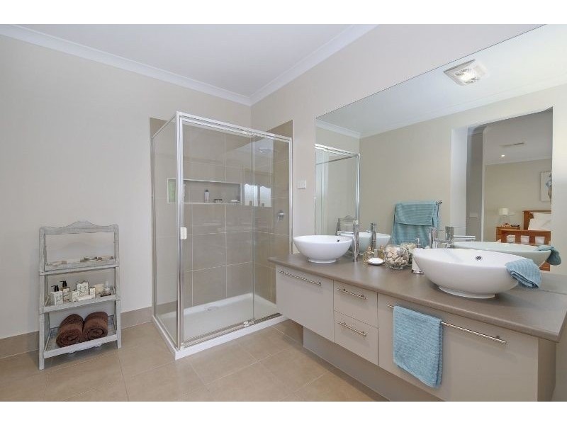 51 Sweetwater Place, Moe VIC 3825