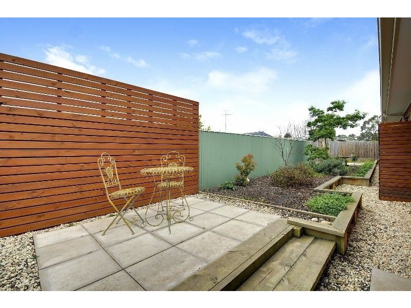 51 Sweetwater Place, Moe VIC 3825