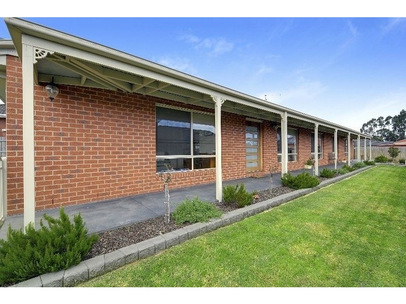 51 Sweetwater Place, Moe VIC 3825
