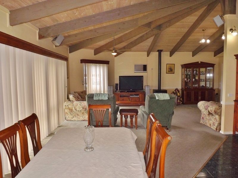 13 Howitt Court, Newborough VIC 3825