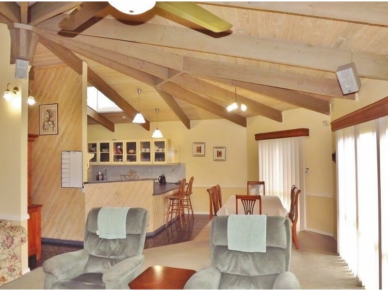 13 Howitt Court, Newborough VIC 3825