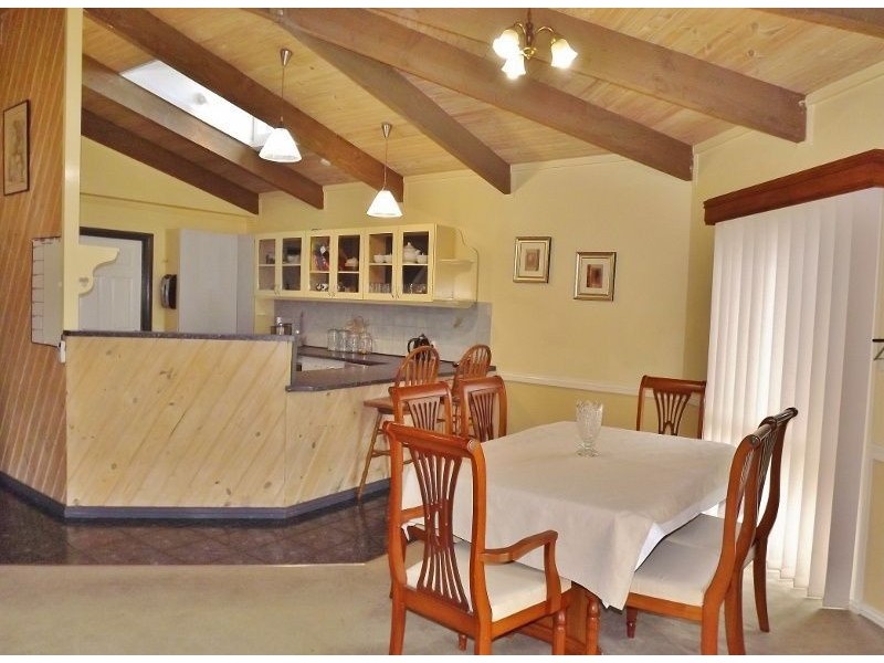 13 Howitt Court, Newborough VIC 3825