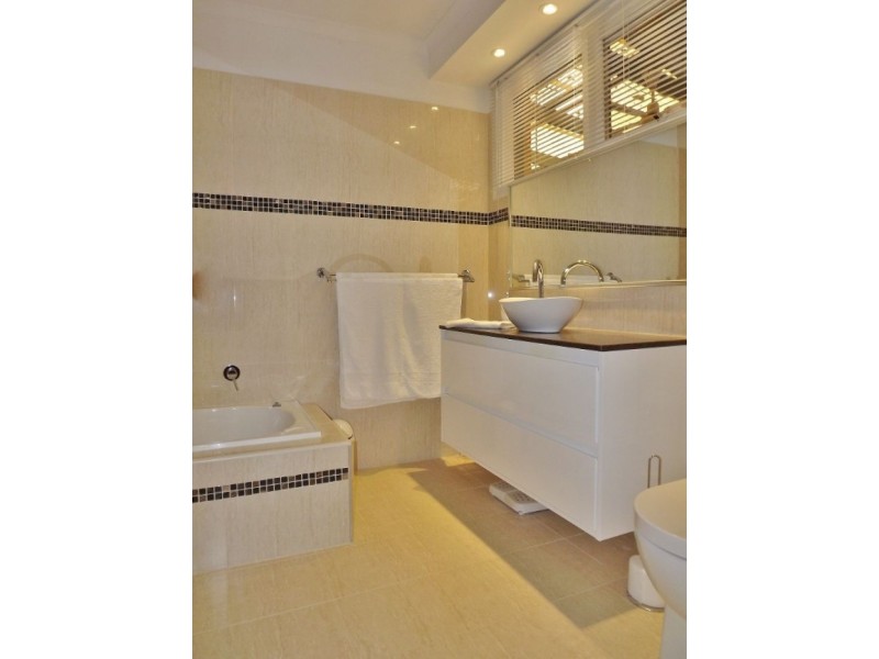 13 Howitt Court, Newborough VIC 3825