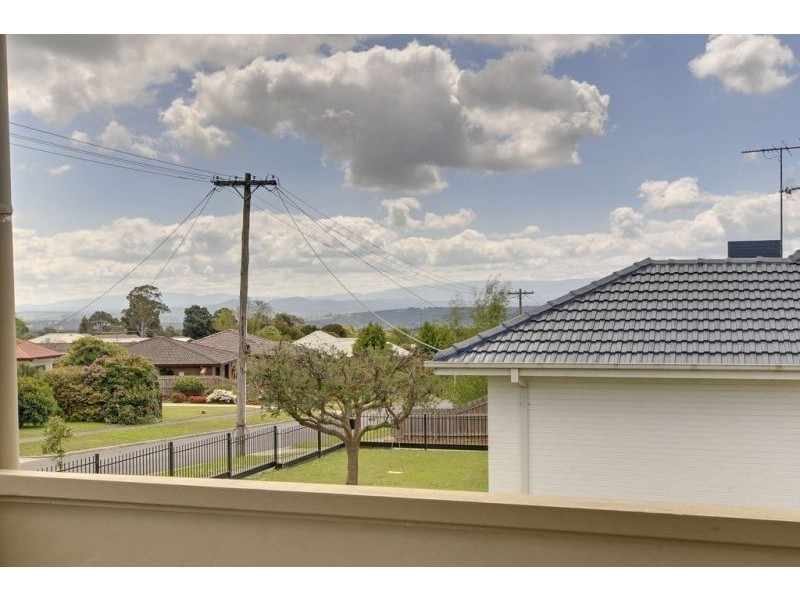 20 Cross Street, Newborough VIC 3825