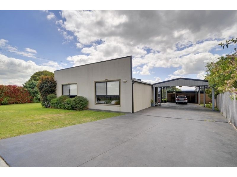 20 Cross Street, Newborough VIC 3825