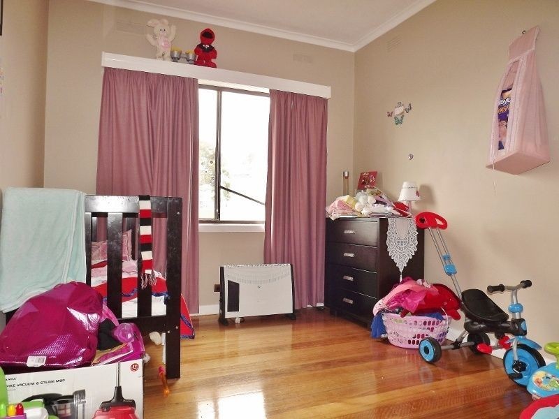 18 Powell Street, Newborough VIC 3825