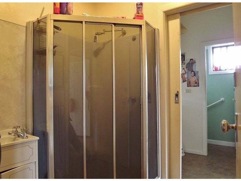 18 Powell Street, Newborough VIC 3825